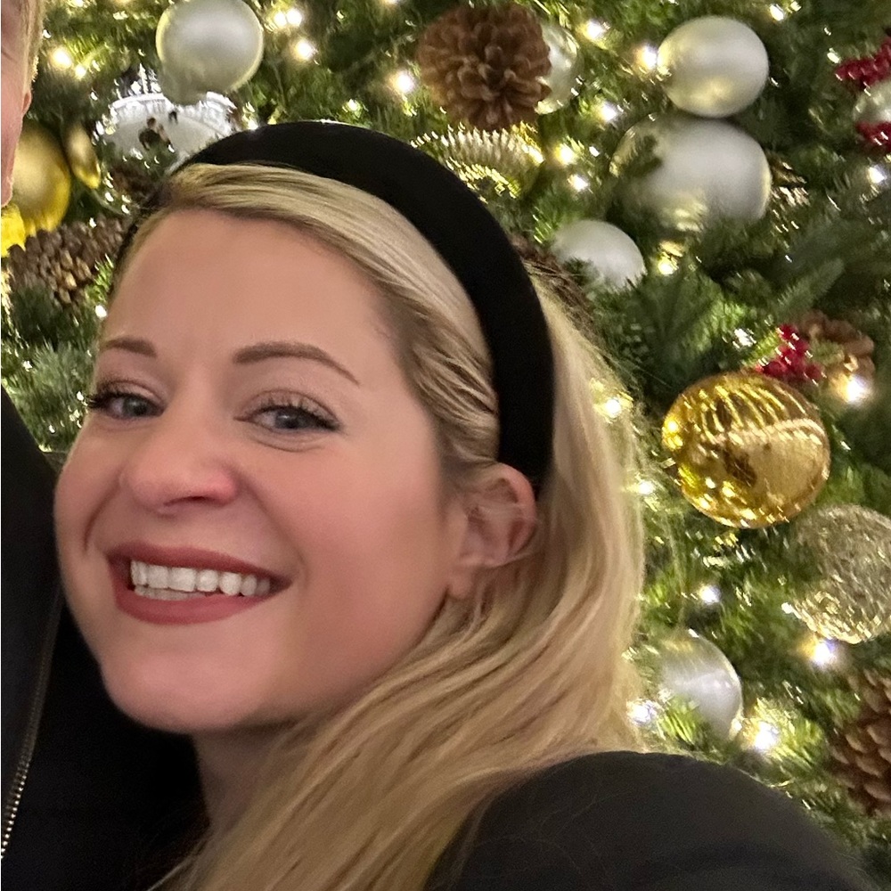 Meet your Posher, Abi